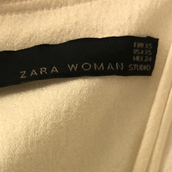 Zara Dress - White Silk with Black Lace Trim - Picture 4 of 4